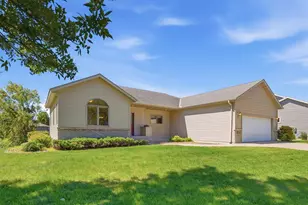 1404 Heritage Ave NW, Hutchinson, MN 55350 - Photo 29