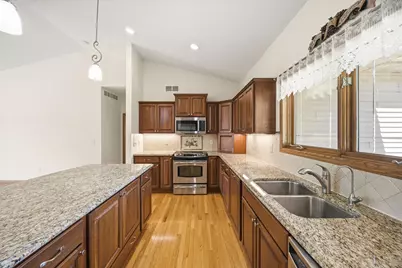 1404 Heritage Avenue NW, Hutchinson, MN 55350 - Photo 9