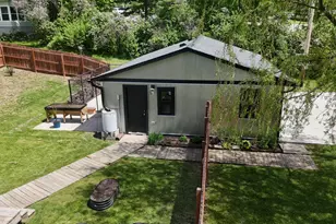 302 N Washington Ave, Battle Lake, MN 56515 - Photo 9