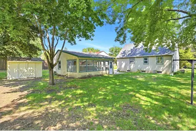 568 Shryer Avenue W, Roseville, MN 55113 - Photo 21