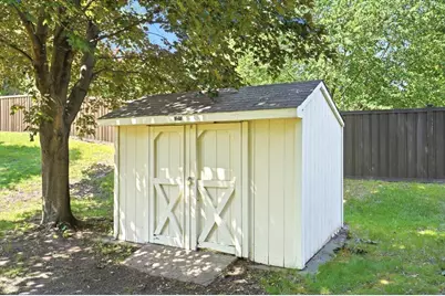 568 Shryer Avenue W, Roseville, MN 55113 - Photo 25
