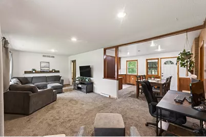 6102 Hampshire Avenue N, Crystal, MN 55428 - Photo 7