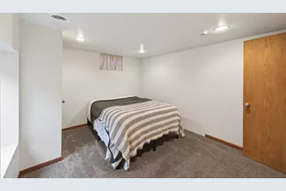 6102 Hampshire Avenue N, Crystal, MN 55428 - Photo 25