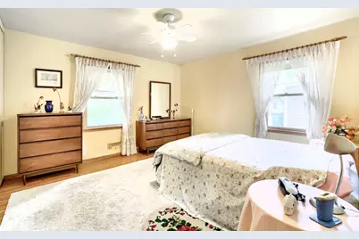 8725 5th Avenue S, Bloomington, MN 55420 - Photo 17