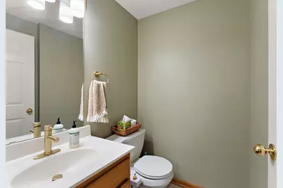 1610 Woodlynn Avenue #3, Maplewood, MN 55109 - Photo 17