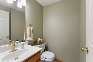 1610 Woodlynn Ave, Maplewood, MN 55109 - Photo 17