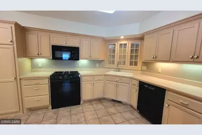 1374 Field Creek Circle, Victoria, MN 55386 - Photo 9