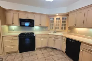 1374 Field Creek Cir, Victoria, MN 55386 - Photo 9