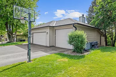 1570 Lakeview Curve, Eagan, MN 55122 - Photo 29