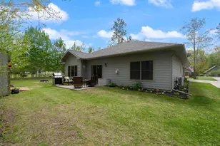 1105 W Taylor Ave, Cloquet, MN 55720 - Photo 27