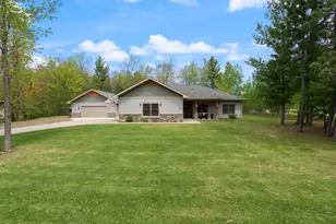 1105 W Taylor Ave, Cloquet, MN 55720 - Photo 3