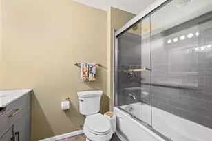 2194 Snowshoe Ln E, Saint Paul, MN 55119 - Photo 25