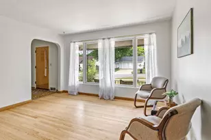 334 Margaret St, Eau Claire, WI 54701 - Photo 7