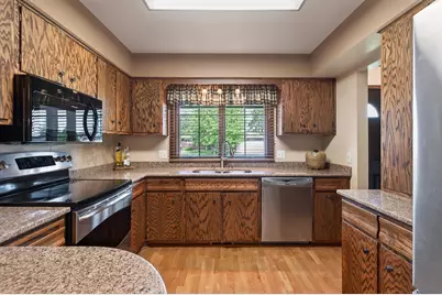 1112 Lyn Way, Hastings, MN 55033 - Photo 11