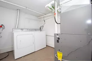 1007 11th St N, Fargo, ND 58102 - Photo 31