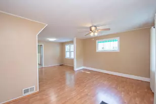 1007 11th St N, Fargo, ND 58102 - Photo 7