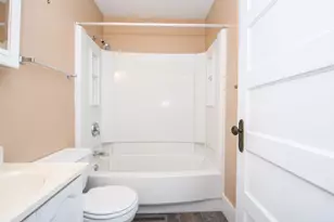 1007 11th St N, Fargo, ND 58102 - Photo 21