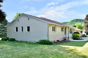 308 Emherst St, Winona, MN 55987 - Photo 27