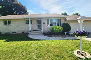 308 Emherst St, Winona, MN 55987 - Photo 1