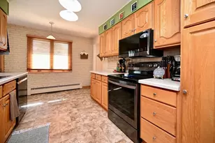 308 Emherst St, Winona, MN 55987 - Photo 9