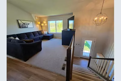 1240 W 6th Street, Rush City, MN 55069 - Photo 9