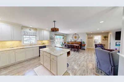 110 Hawthorne Street W, Albert Lea, MN 56007 - Photo 5