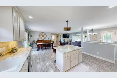 110 Hawthorne Street W, Albert Lea, MN 56007 - Photo 3