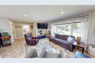 110 Hawthorne Street W, Albert Lea, MN 56007 - Photo 9