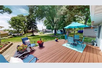 110 Hawthorne Street W, Albert Lea, MN 56007 - Photo 27