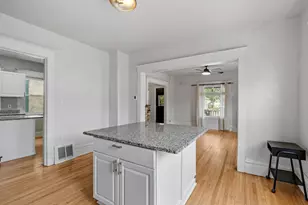 1176 14th Ave SE, Minneapolis, MN 55414 - Photo 9