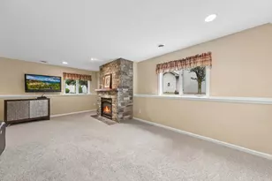 9039 Vickors Crossing, Brooklyn Park, MN 55443 - Photo 25