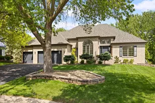 802 Spring Hill Ct, Woodbury, MN 55125 - Photo 7
