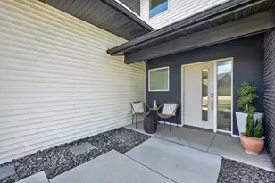 3795 Stone Point Dr NE, Rochester, MN 55906 - Photo 3