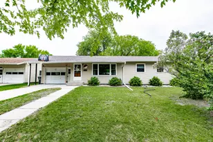 509 Cedar Ln, Moorhead, MN 56560 - Photo 3