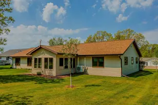 706 Forest View Ave, Park Rapids, MN 56470 - Photo 3