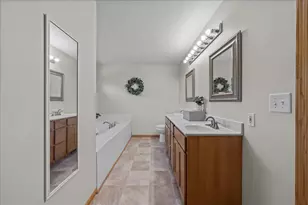 17672 Kettering Trail, Lakeville, MN 55044 - Photo 37