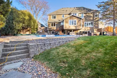 10954 Yukon Avenue S, Bloomington, MN 55438 - Photo 9