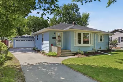 222 24th Avenue N, Fargo, ND 58102 - Photo 1
