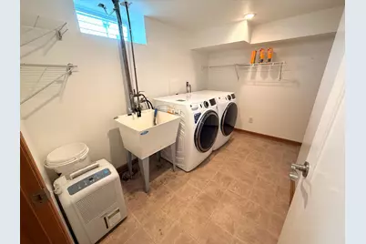 1640 Montana Avenue E, Saint Paul, MN 55106 - Photo 35
