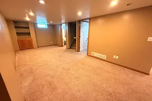 1640 Montana Ave E, Saint Paul, MN 55106 - Photo 29
