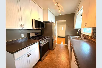 1640 Montana Avenue E, Saint Paul, MN 55106 - Photo 17