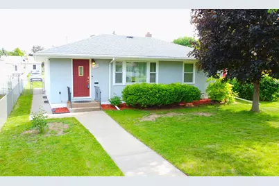 1640 Montana Avenue E, Saint Paul, MN 55106 - Photo 1