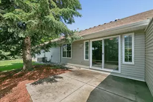 10705 Quince St NW, Coon Rapids, MN 55433 - Photo 27
