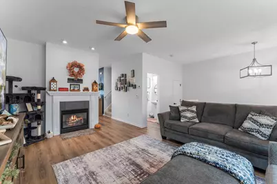 4652 Woodland Avenue, Shakopee, MN 55379 - Photo 9