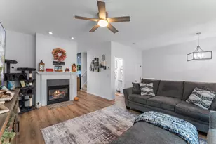 4652 Woodland Ave, Shakopee, MN 55379 - Photo 9