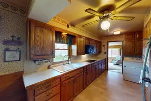 904 Clausen Ave, Albert Lea, MN 56007 - Photo 7