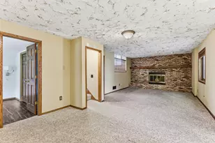 400 Interlachen Rd, Burnsville, MN 55306 - Photo 21