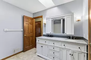 400 Interlachen Rd, Burnsville, MN 55306 - Photo 17