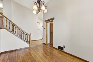 400 Interlachen Rd, Burnsville, MN 55306 - Photo 9