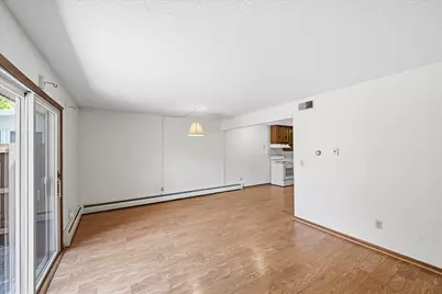 6081 Paris Avenue N #B2, Stillwater, MN 55082 - Photo 11